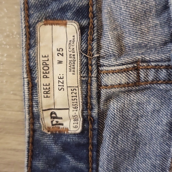 Free people - Picture 4 of 5